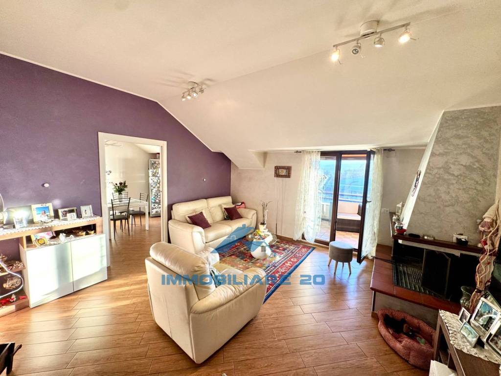 casa indipendente in vendita a Teramo in zona San Nicolò a Tordino