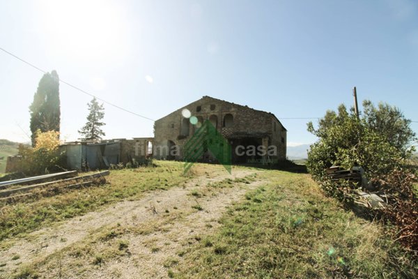 casa indipendente in vendita a Teramo in zona Poggio San Vittorino