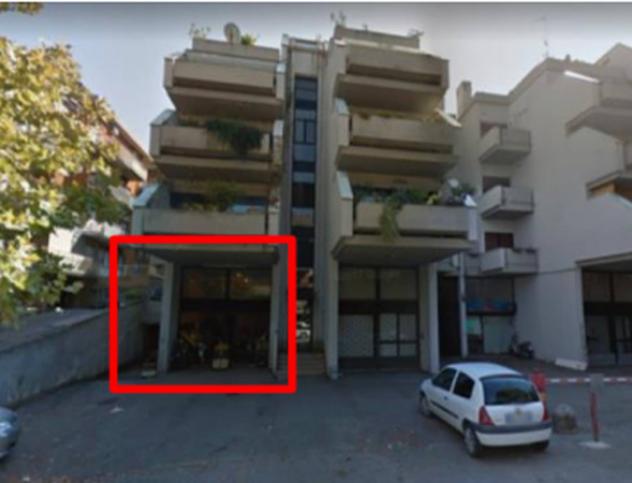 pentavano in vendita a Teramo