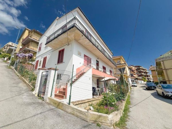 appartamento in vendita a Teramo in zona Centro Città