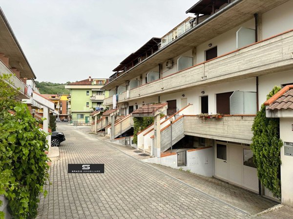 casa indipendente in vendita a Teramo