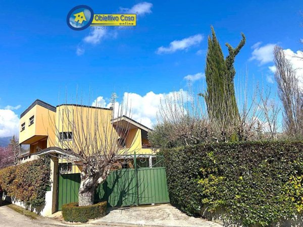 casa indipendente in vendita a Teramo in zona Centro Città