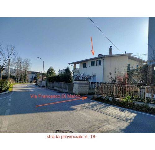 casa indipendente in vendita a Teramo in zona Nepezzano