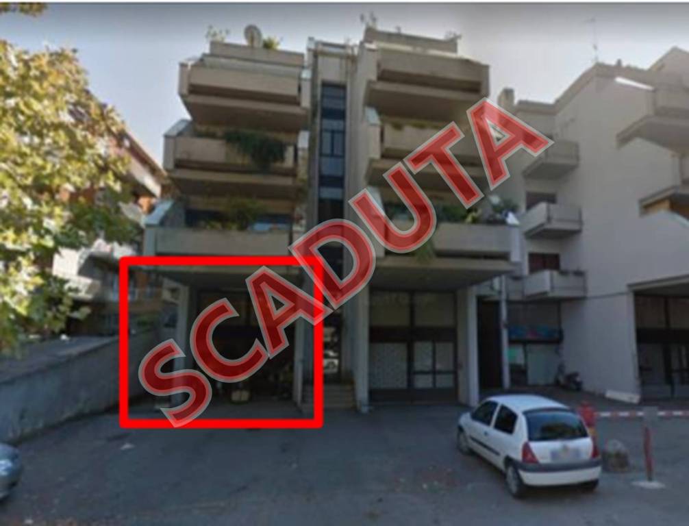negozio in vendita a Teramo