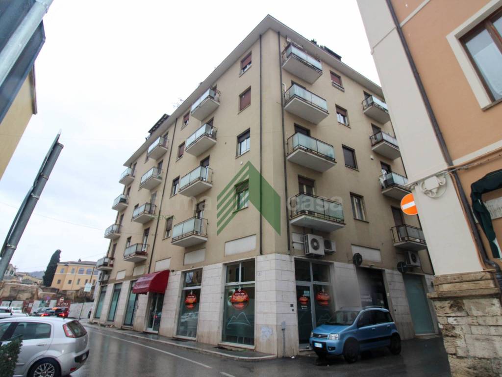 appartamento in vendita a Teramo in zona Centro Città