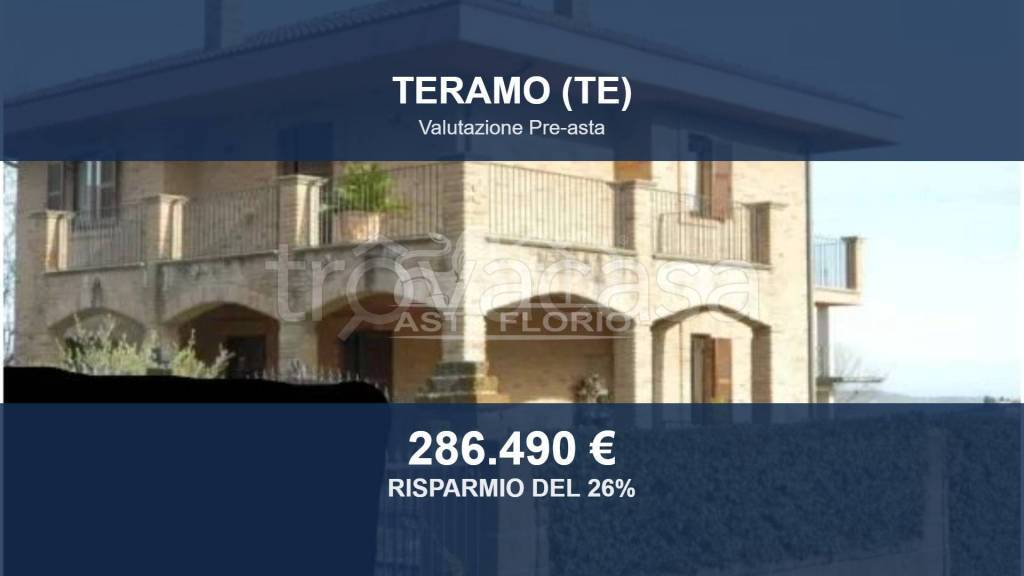 casa indipendente in vendita a Teramo in zona Viola