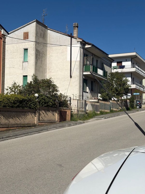 casa indipendente in vendita a Teramo