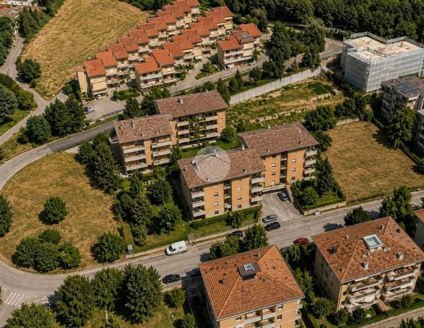appartamento in vendita a Teramo in zona Colleatterrato Alto