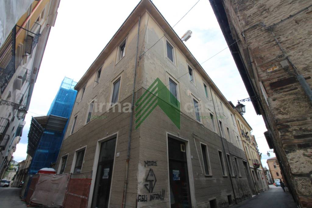 appartamento in vendita a Teramo in zona Centro Città