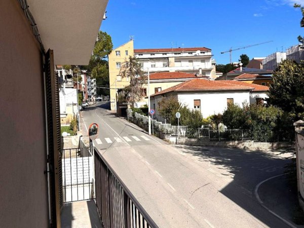 appartamento in vendita a Teramo in zona Centro Città