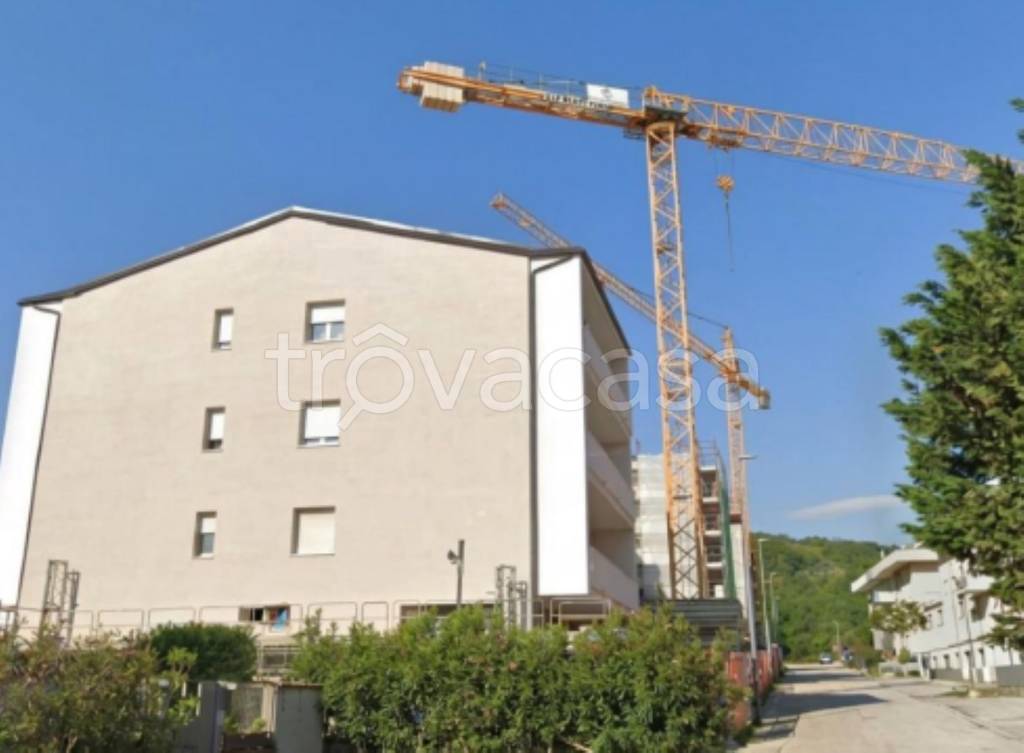 appartamento in vendita a Teramo in zona Contrada Piano Della Lente
