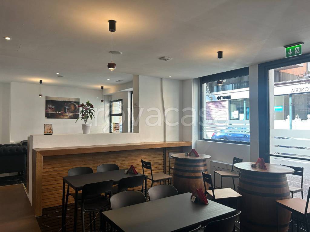 negozio in vendita a Teramo in zona Centro Città