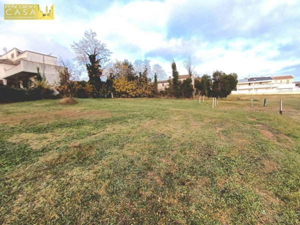 terreno agricolo in vendita a Teramo in zona Nepezzano