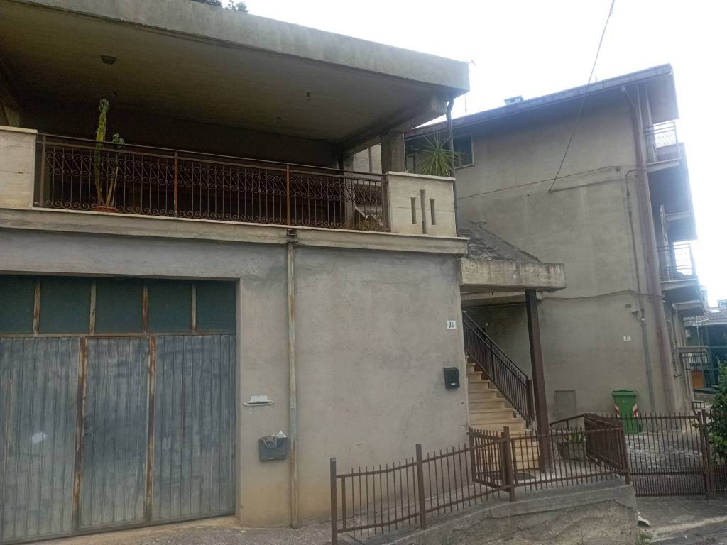 intera palazzina in vendita a Teramo in zona Centro Città