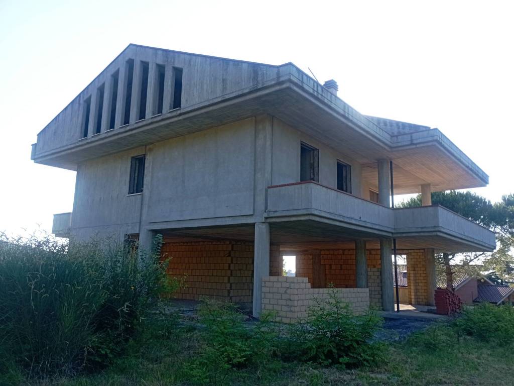 casa indipendente in vendita a Teramo in zona Putignano