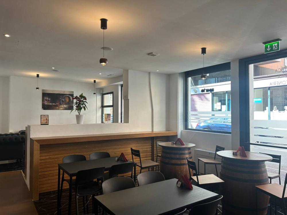 negozio in vendita a Teramo in zona Centro Città