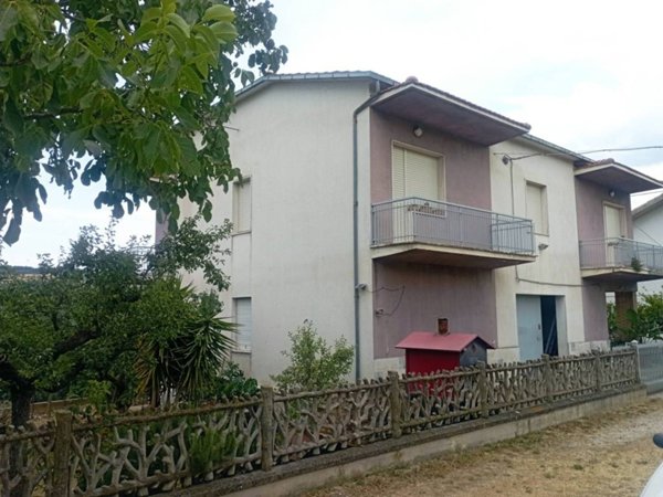 casa indipendente in vendita a Teramo in zona Colleatterrato Alto