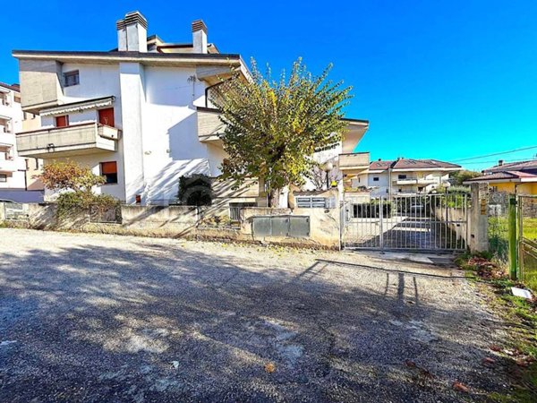 casa indipendente in vendita a Teramo in zona Putignano