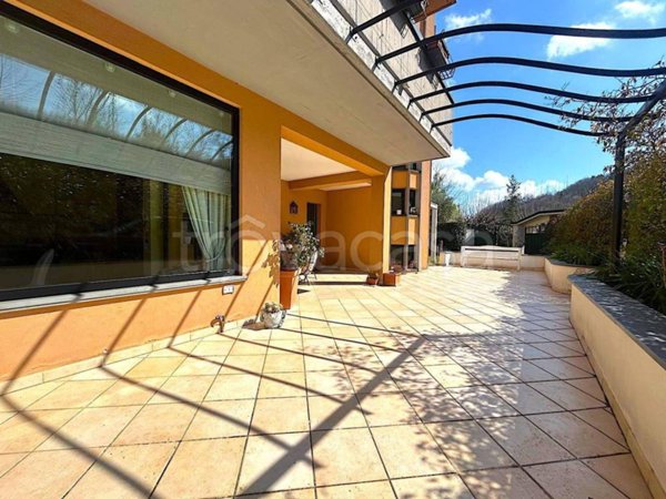 casa indipendente in vendita a Teramo