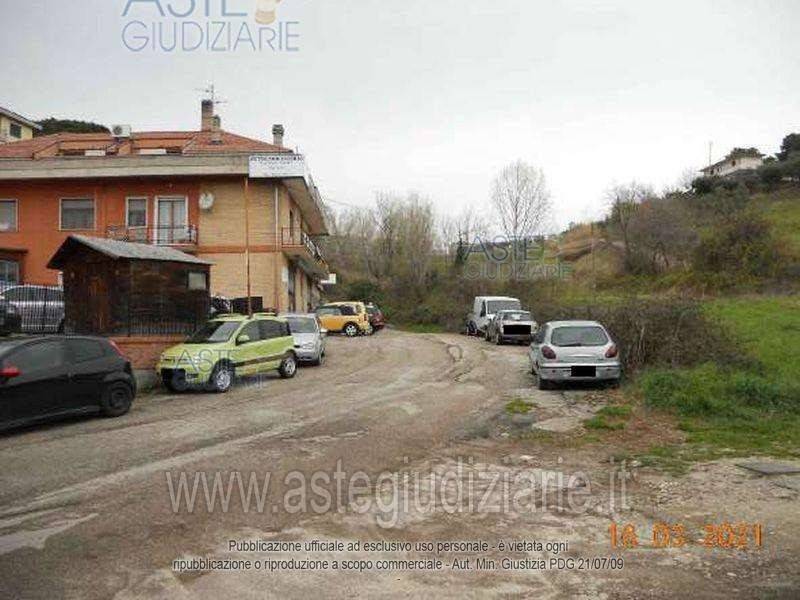 appartamento in vendita a Teramo in zona Colleatterrato Alto