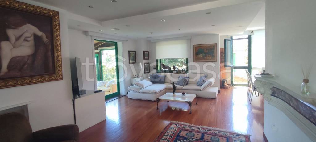 casa indipendente in vendita a Teramo in zona Centro Città