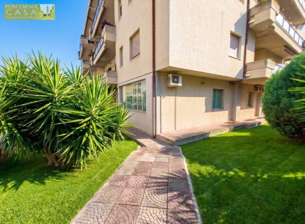 casa indipendente in vendita a Teramo in zona San Nicolò a Tordino