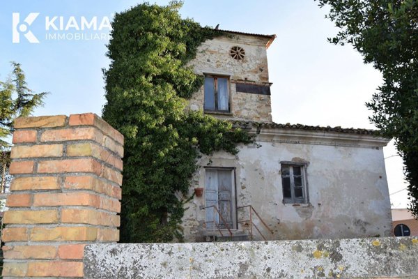 appartamento in vendita a Teramo in zona Nepezzano