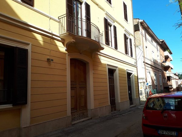 ufficio in vendita a Teramo in zona Centro Città