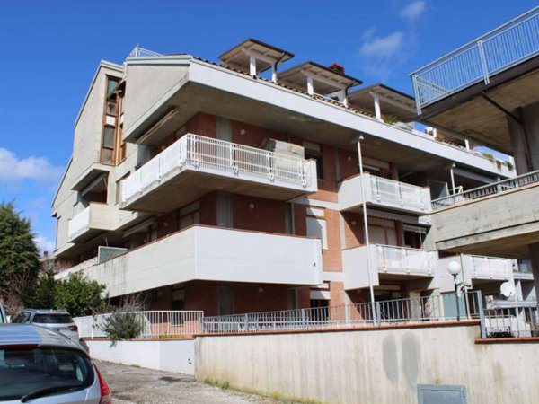 casa indipendente in vendita a Teramo