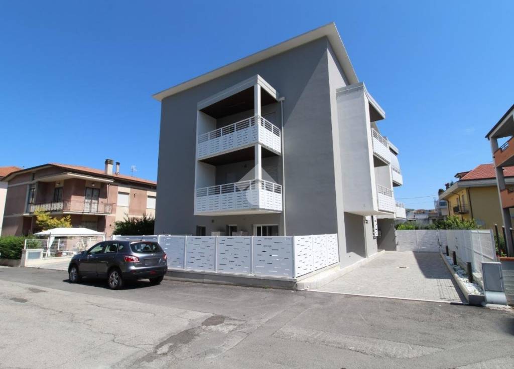 appartamento in vendita a Teramo in zona San Nicolò a Tordino