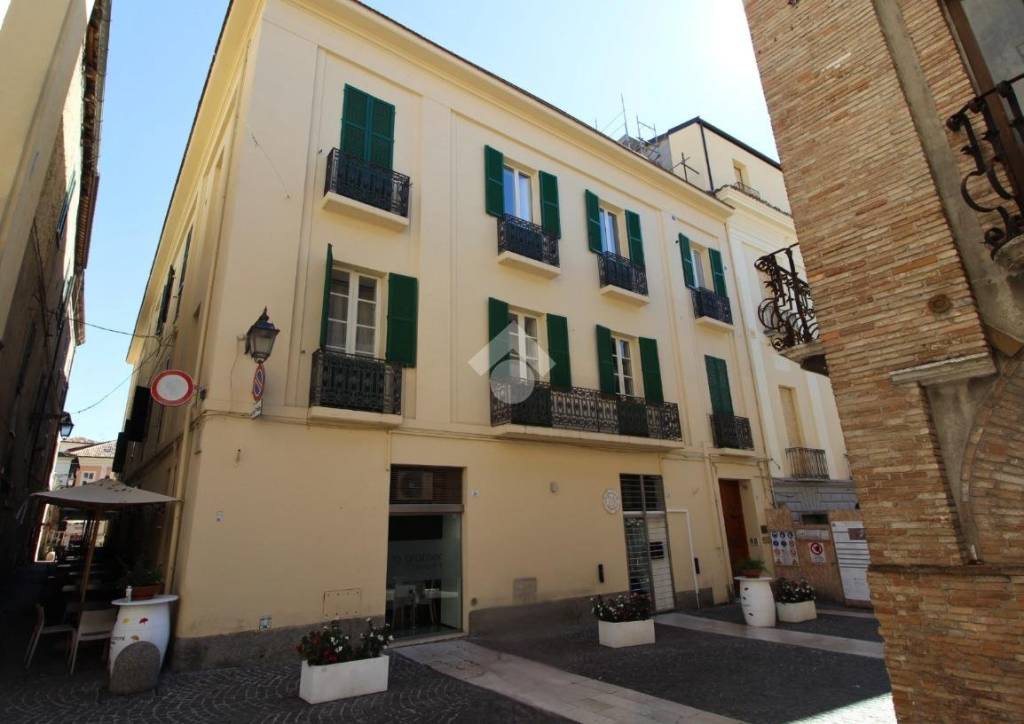 appartamento in vendita a Teramo in zona Centro Città