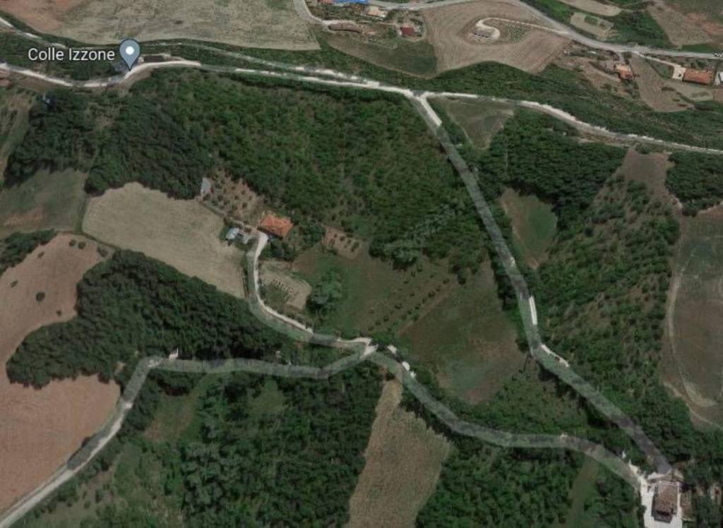 casa indipendente in vendita a Teramo in zona Villa Romita