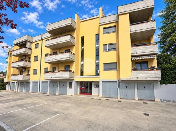 appartamento in vendita a Teramo in zona Nepezzano