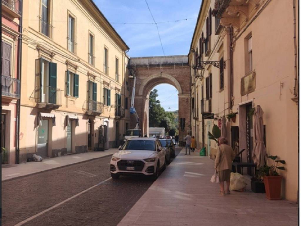 appartamento in vendita a Teramo in zona Centro Città
