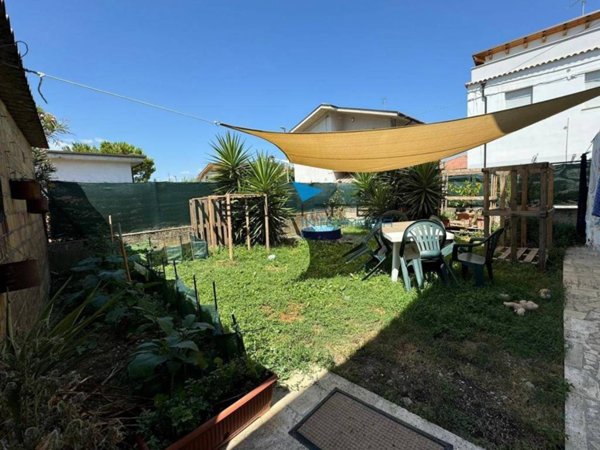 casa indipendente in vendita a Torano Nuovo