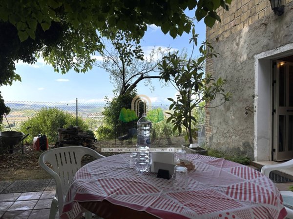 casa indipendente in vendita a Torano Nuovo in zona Villa Bizzarri
