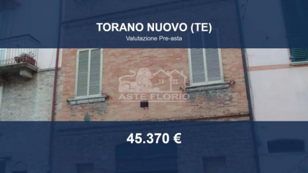 casa indipendente in vendita a Torano Nuovo