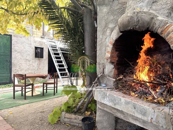 casa indipendente in vendita a Torano Nuovo