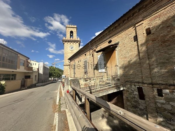 casa indipendente in vendita a Torricella Sicura