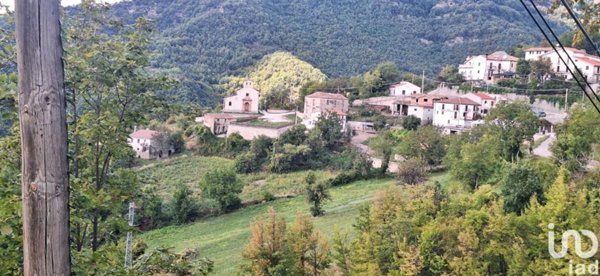 casale in vendita a Torricella Sicura in zona Poggio Valle