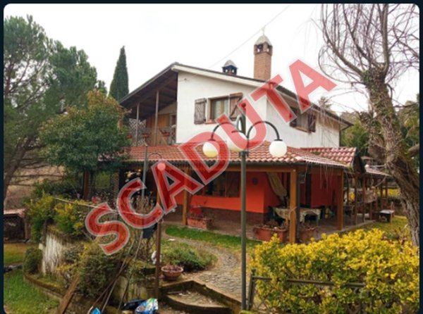casa indipendente in vendita a Torricella Sicura in zona Fornaci