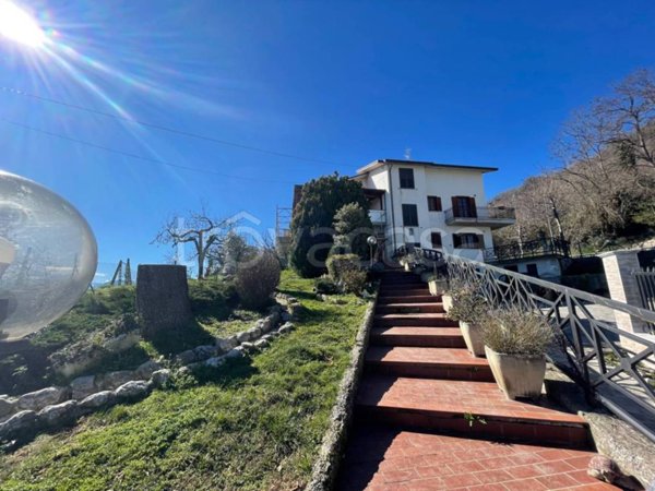 casa indipendente in vendita a Torricella Sicura in zona Borgonovo