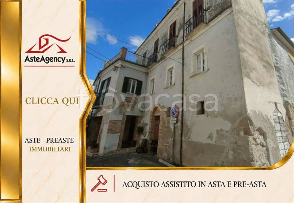 casa indipendente in vendita a Torricella Sicura in zona Piano Grande