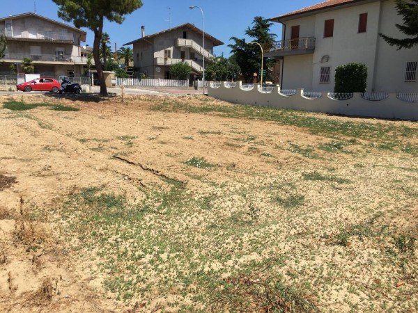 casa indipendente in vendita a Tortoreto in zona Salino