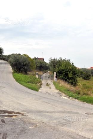 terreno edificabile in vendita a Tortoreto