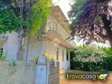 casa indipendente in vendita a Tortoreto
