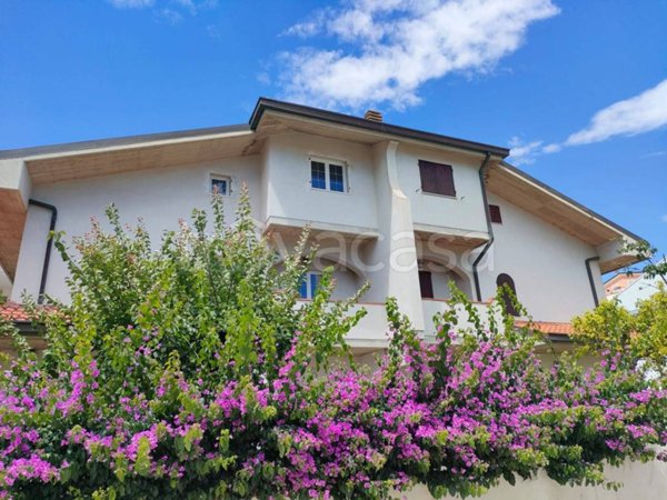 casa indipendente in vendita a Tortoreto