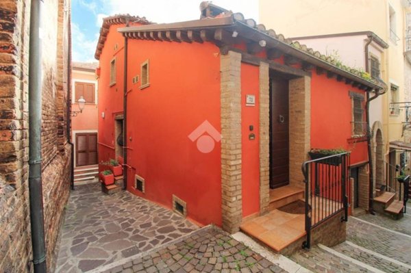 casa indipendente in vendita a Tortoreto