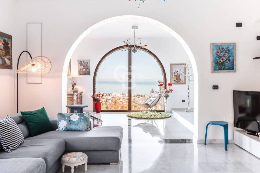 casa indipendente in vendita a Tortoreto