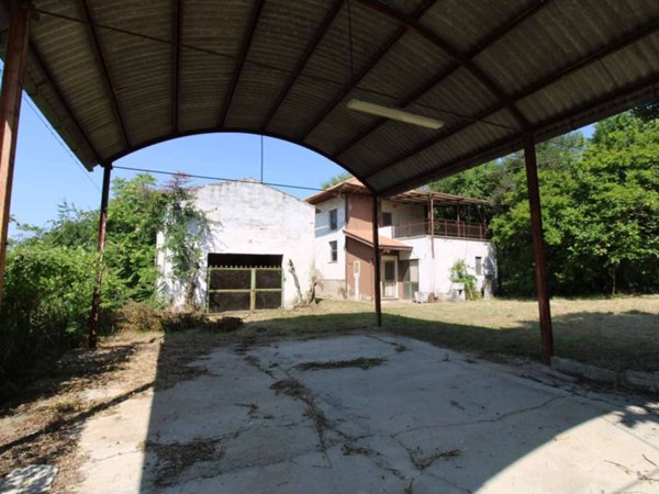 casa indipendente in vendita a Tortoreto